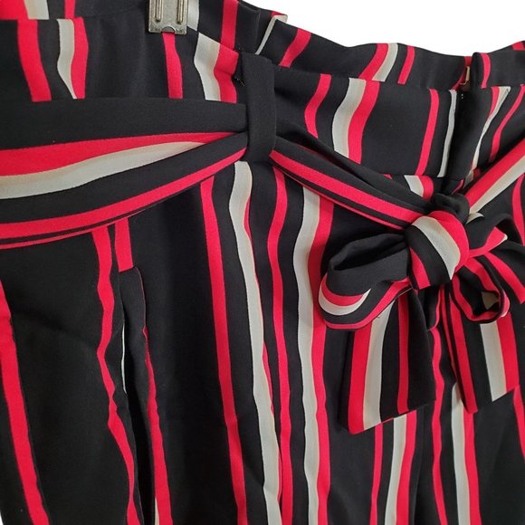 Torrid Size 16 Shorts Belt Crepe Paperbag High Waist Stretch Stripe Black Pink - Picture 4 of 8